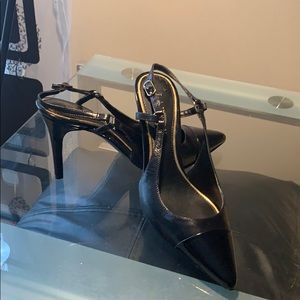 Lauren Ralph Lauren Slingback pump
